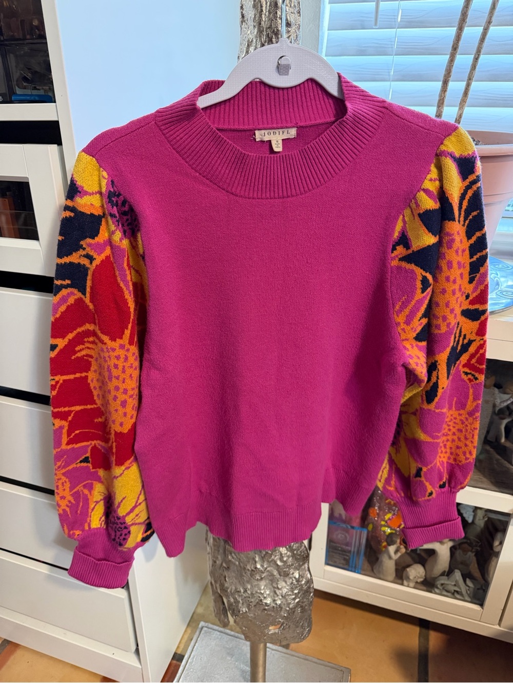 JODIFL Fuchsia Sweater with Multicolor Floral Balloon Sleeves